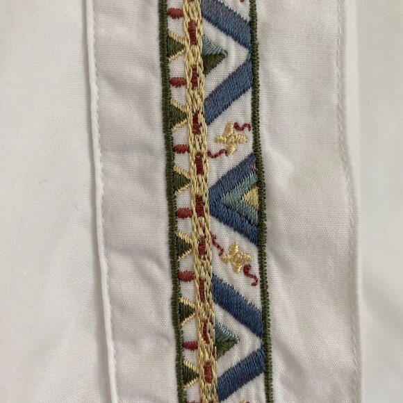 Vintage Woolrich 2272 White Embroidered Cotton Button Down Size Large - Picture 7 of 10